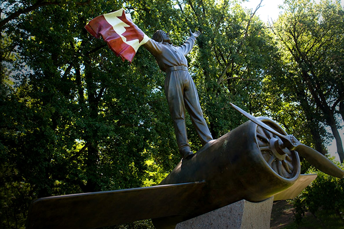 Statue Gordon McLean